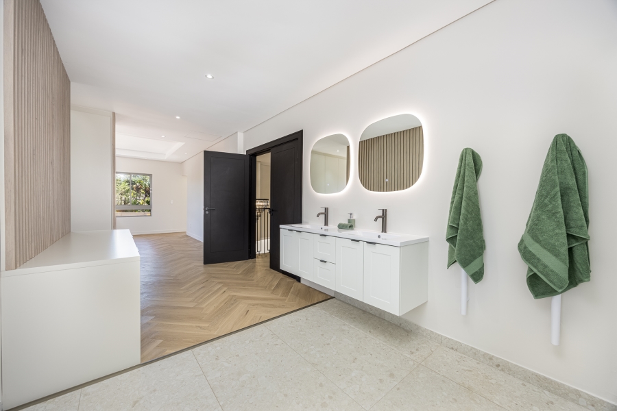 4 Bedroom Property for Sale in Vierlanden Western Cape